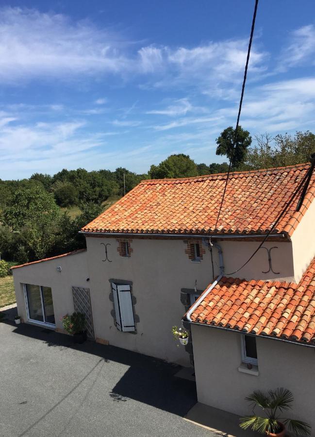 Gite Au Haras Les Aubiers ภายนอก รูปภาพ
